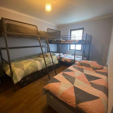 Dublin Airport Big Rooms With Bathroom Outside Room - Kitchen Only 7 Days Reservation Exteriör bild