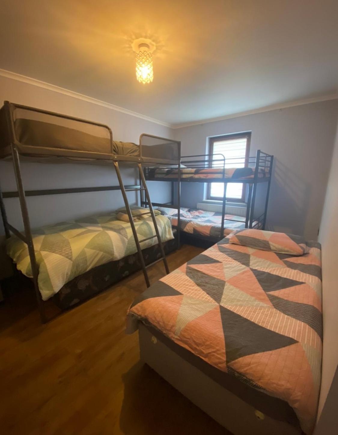 Dublin Airport Big Rooms With Bathroom Outside Room - Kitchen Only 7 Days Reservation Exteriör bild